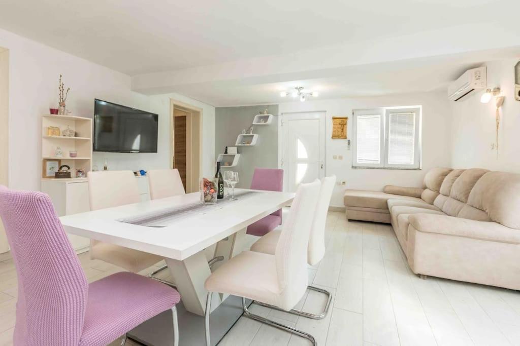 Agape Apartments Биоград-на-Мору Экстерьер фото